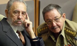 Fidel Castro bemutatta emlékiratait