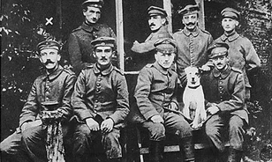 Lehull a lepel a "háborús hős" Hitlerről