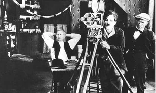 Magas áron keltek el Charlie Chaplin tárgyai
