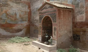 Sűrűsödnek a fellegek Pompeji felett