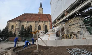 Csak jövőre adják át a kolozsvári Mátyás-szobrot