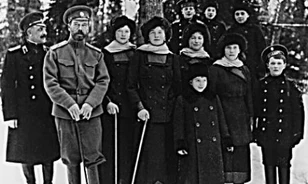 Elkelt a Romanov-család levelezése