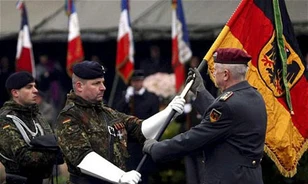 Újból vannak harcra fogható német katonák Franciaországban