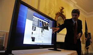 Virtuális ablakon leshetünk be John F. Kennedy ovális irodájába