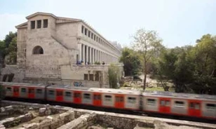 Vasútfelújítás veszélyezteti az athéni Tizenkét Isten Oltárát