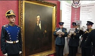 Közös kiállításon Lincoln és II. Sándor