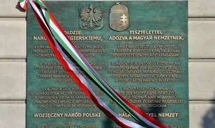 Tábla emlékeztet a visztulai csodára