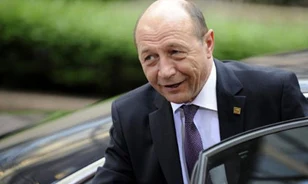 Basescu árulásnak nevezte a volt román király 1947-es lemondását