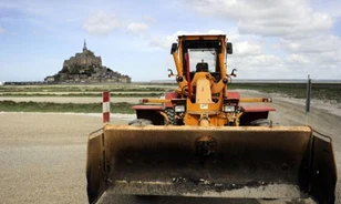 Nem épülhet szélerőmű a Mont-Saint-Michel-öbölben