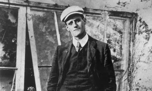 Árverésre bocsájtják James Joyce útlevelét