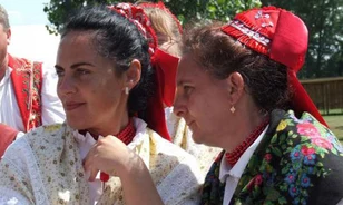 Visszaidézik a híres ajaki menyegzőt