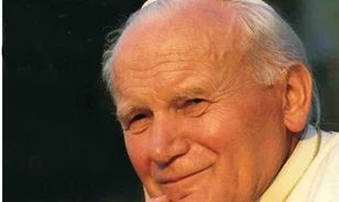 
	II. János Pál arcával díszített oltárt szentelnek Miskolcon
