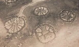 Fotókon a Közel-Kelet Nazca-vonalai