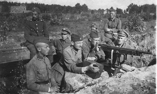 
	Lengyelországban megemlékeztek az 1920-as varsói csata magyar résztvevőiről
