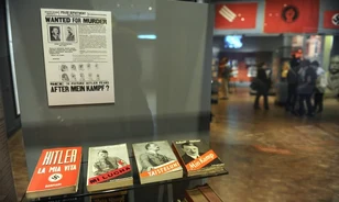 
	Hamarosan lejár a Mein Kampf szerzői joga
