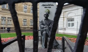 
	Ismét látogatható a kassai Márai Emlékszoba

