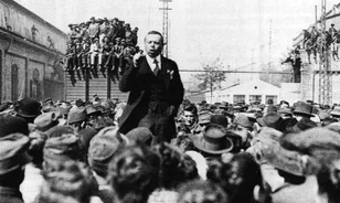 
	Átneveznék a Kun Béla utcát Szimferopolban
