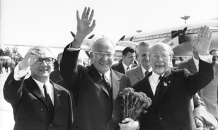 
	Elárverezik Honecker vadászházát
