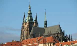 
	Visszatérnek Szent Vitus kincsei a prágai várba
