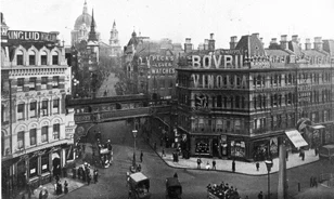 	Táblagépen a viktoriánus kori London