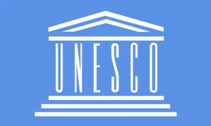 
	Harmadával csökken az UNESCO büdzséje
