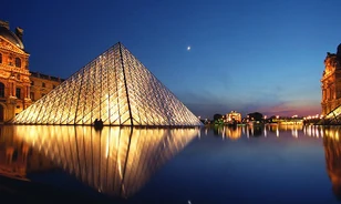 
	Továbbra is a Louvre a leglátogatottabb múzeum
