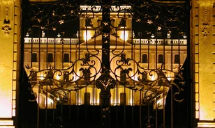 
	Arisztokrata gyermekportrék Fertődön
