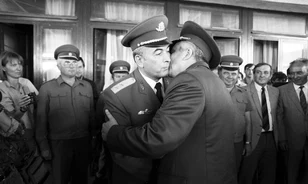 
	Ezen a napon: az utolsó szovjet katona is elhagyja Magyarországot

