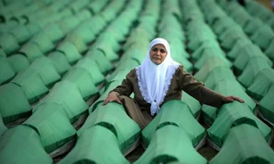 
	Srebrenica: újabb félezer áldozatot temettek el
