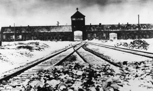 
	Amerikai SS-tiszt után nyomoz Berlin
