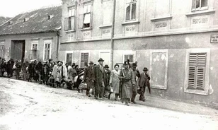 
	Az 1941-es kőrösmezői deportálások
