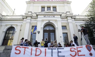 
	Bezárt a Boszniai Nemzeti Múzeum
