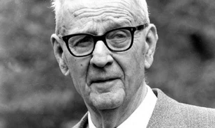 
	Könyv az embermentő Giorgio Perlascáról
