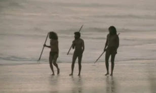
	Nudisták történelemhamisítással vádolják a BBC-t
