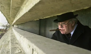 
	Megvédik Churchill bunkerét
