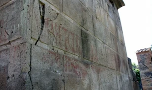 
	Graffitival kampányoltak a politikusok Pompejiben
