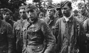 
	10 tény az SS-ről
