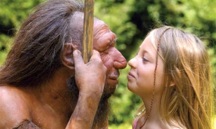 
	Korábban haltak ki a neandervölgyiek

