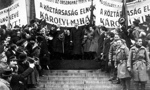 
	Nem javasolt Károlyiról utcát elnevezni
