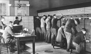 
	10 tény a telefon kultúrtörténetéről
