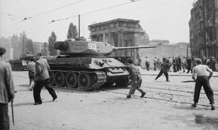 
	Öt nap júniusban: hatvan éve tört ki a berlini felkelés
