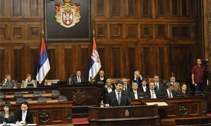 
	Magyar bocsánatkérés a szerb parlamentben
