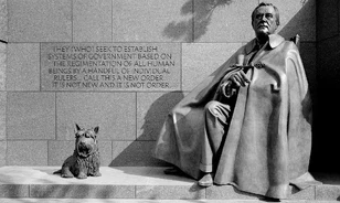 
	Ritka filmfelvétel került elő a kerekesszékben ülő Rooseveltről 
