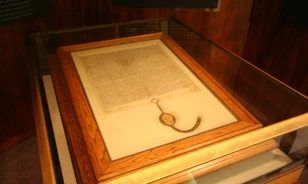 
	Útra kel a Magna Charta
