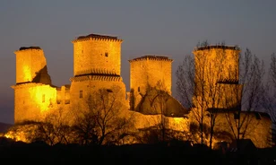 
	Visszanyeri eredeti pompáját a Diósgyőri vár 
