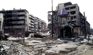 
	Háborús bűnök miatt ítéltek el egy boszniai szerb rendőrtábornokot
