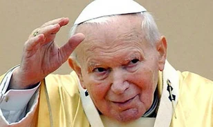 
	Áprilisban avatják szentté II. János Pál pápát
