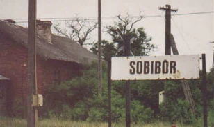 
	Halhatatlanná tennék a sobibóri hősöket
