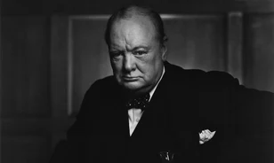 
	A franciák elleni háborútól tartott Churchill
