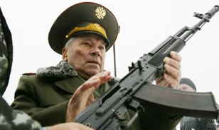 Kalasnyikov lelkiismeretével viaskodott halála előtt 
